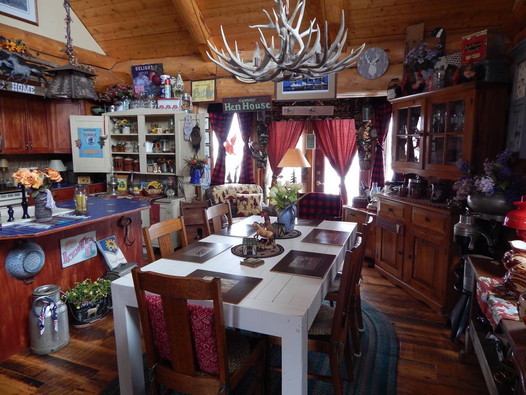 Idle Spurs Log Cabin Bed & Breakfast Black Diamond Eksteriør billede