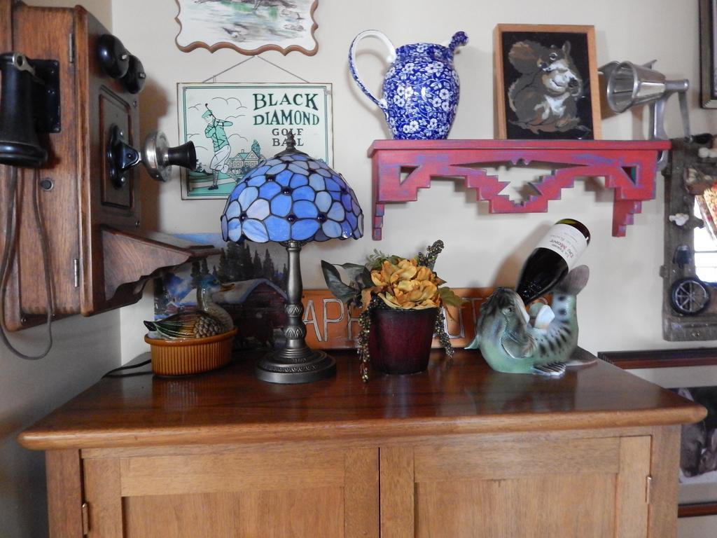 Idle Spurs Log Cabin Bed & Breakfast Black Diamond Eksteriør billede