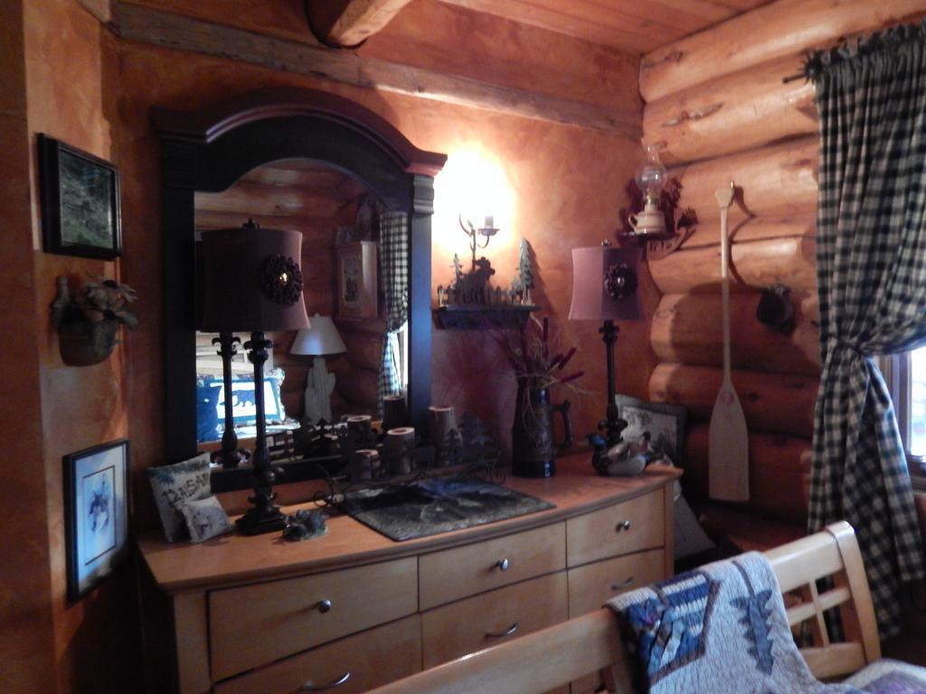 Idle Spurs Log Cabin Bed & Breakfast Black Diamond Eksteriør billede