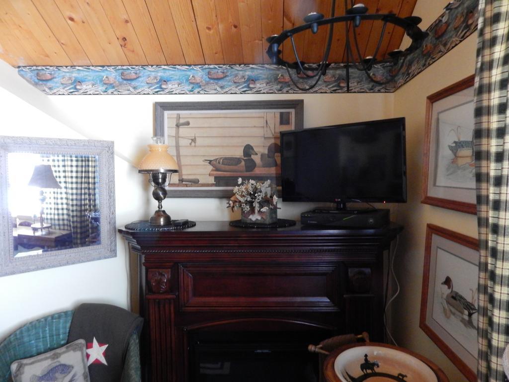 Idle Spurs Log Cabin Bed & Breakfast Black Diamond Eksteriør billede
