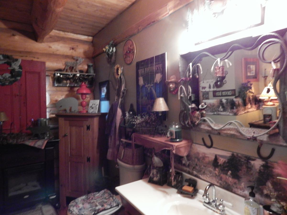 Idle Spurs Log Cabin Bed & Breakfast Black Diamond Eksteriør billede